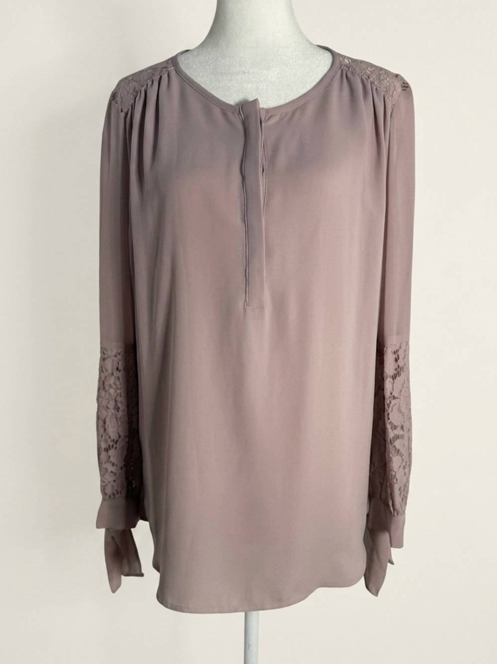 IMAN Global Chic Mauve Lace Trim Long Sleeve Blouse Size L